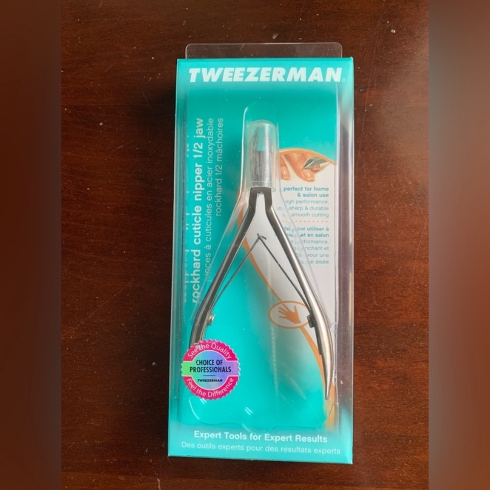 Flawed Tweezerman Rockhard Cuticle Nipper